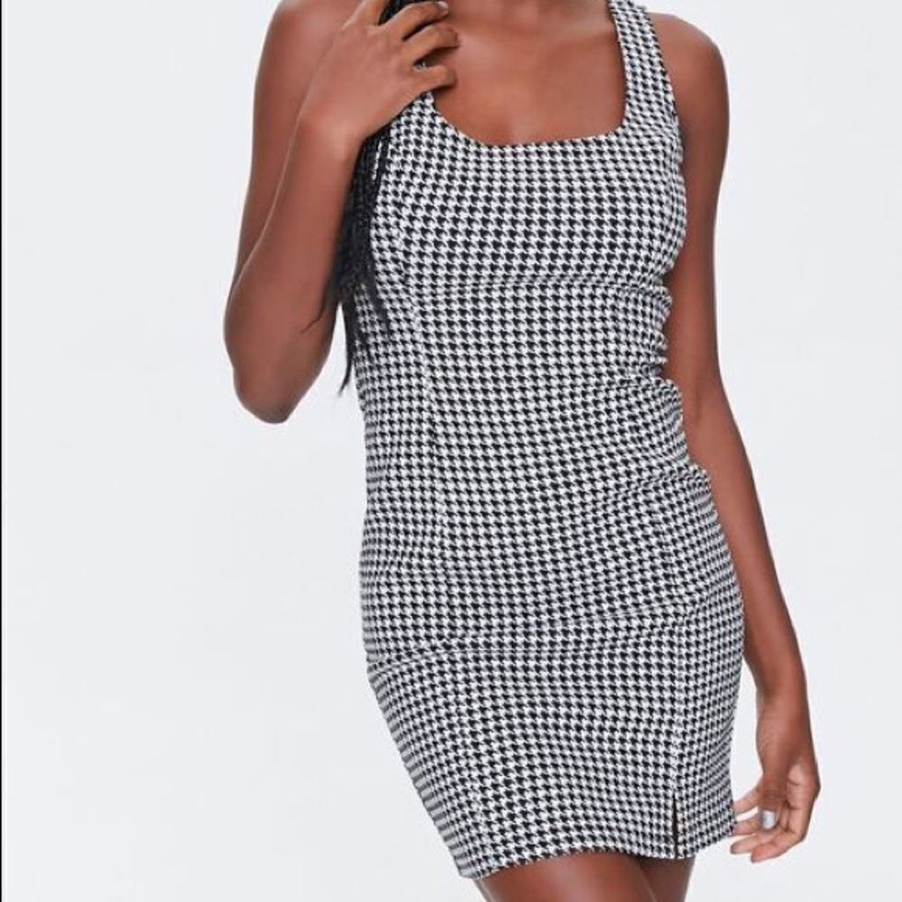 ✨ Houndstooth Mini Dress✨ - Picture 3 of 5